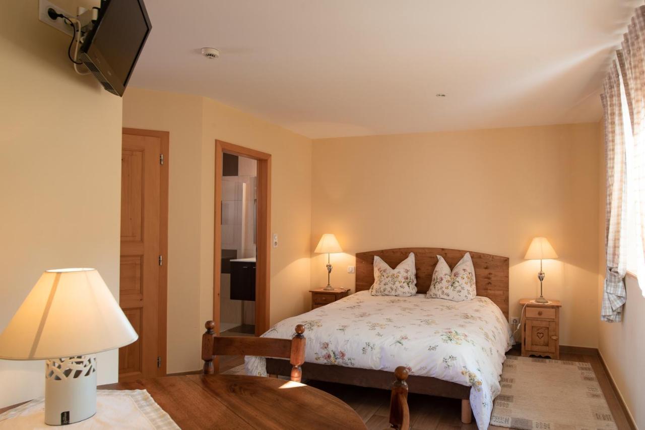 La Ferme De Louise Bed & Breakfast Hohengoeft Dış mekan fotoğraf